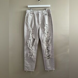 NWT American Eagle Mom Jean 10 Tall‎ Distressed Cream Denim